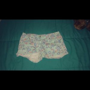 Flowered jean shorts